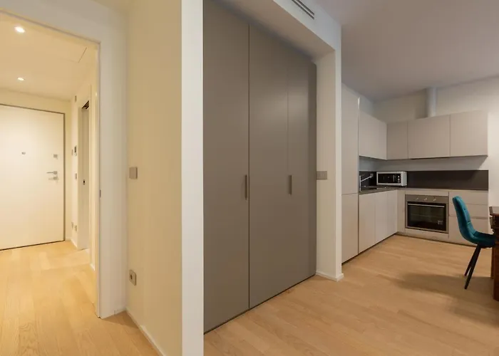 Cozy Flat With Parking